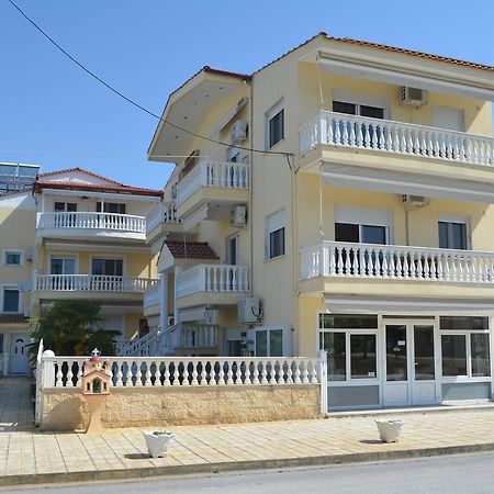 Irini Apartments Keramotí Exterior foto