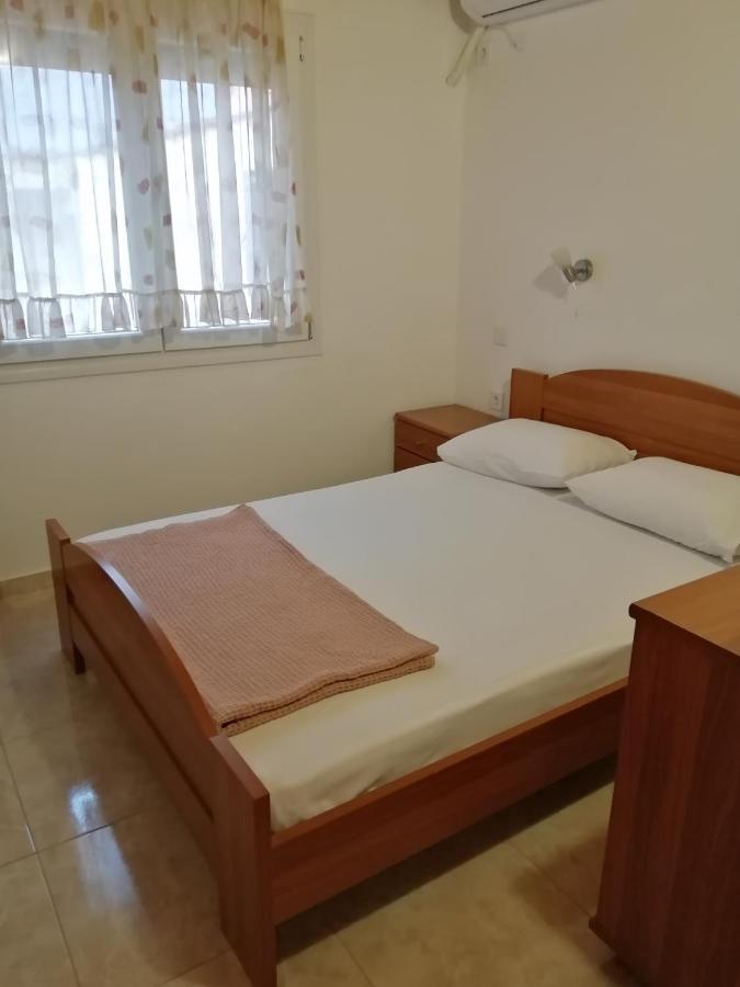 Irini Apartments Keramotí Exterior foto