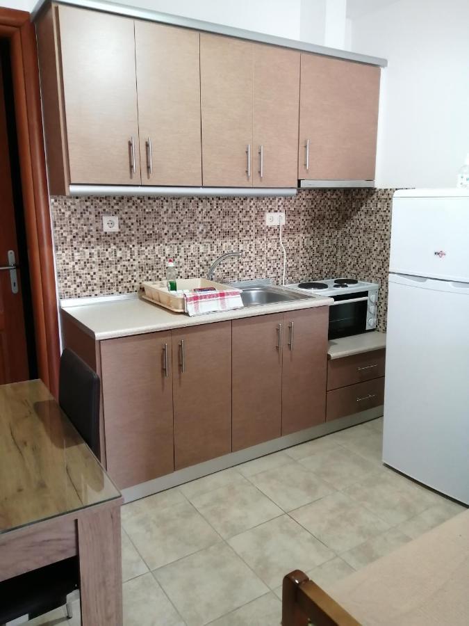 Irini Apartments Keramotí Exterior foto