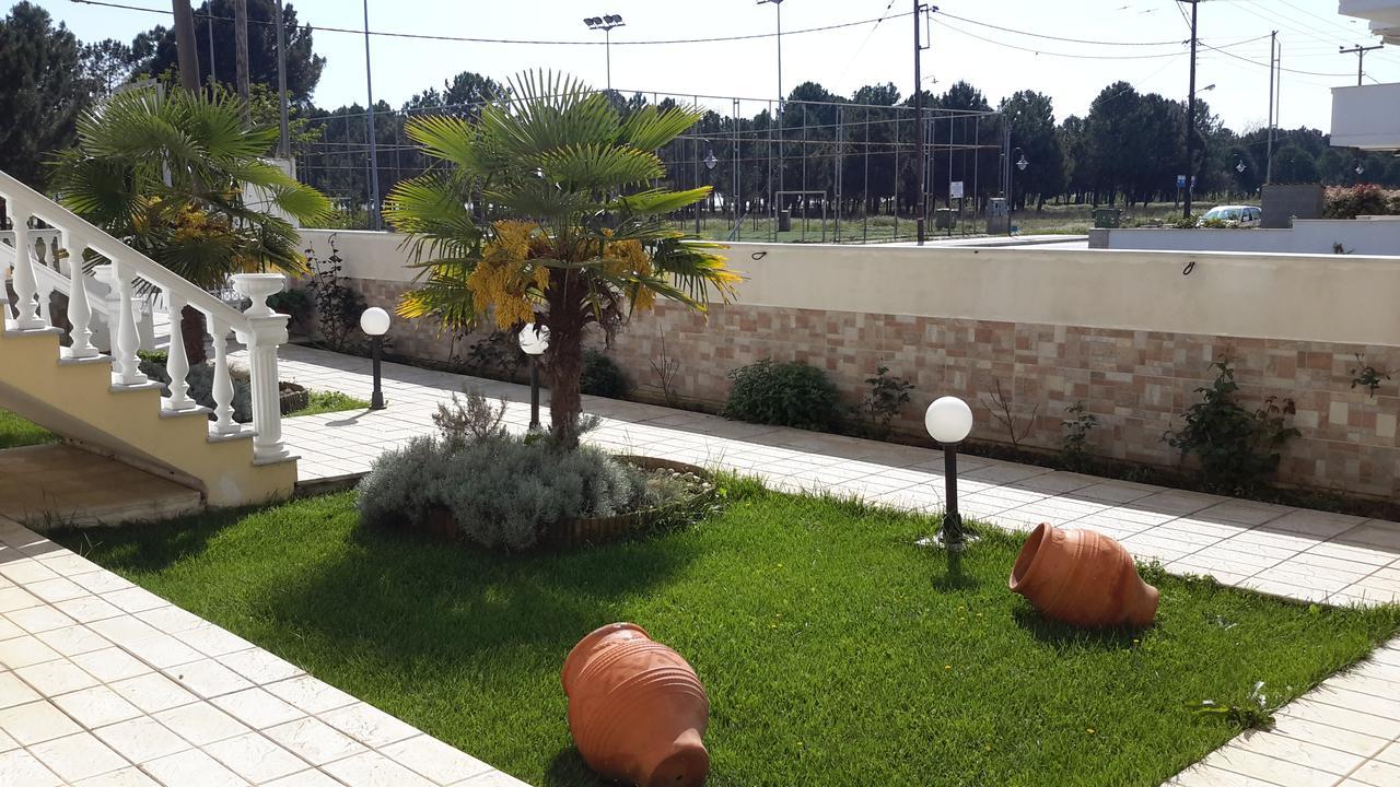 Irini Apartments Keramotí Exterior foto