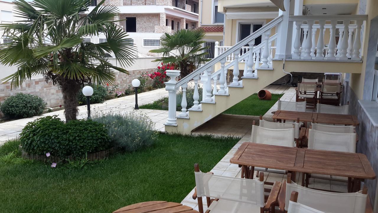 Irini Apartments Keramotí Exterior foto
