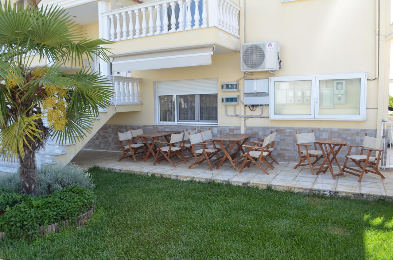 Irini Apartments Keramotí Exterior foto