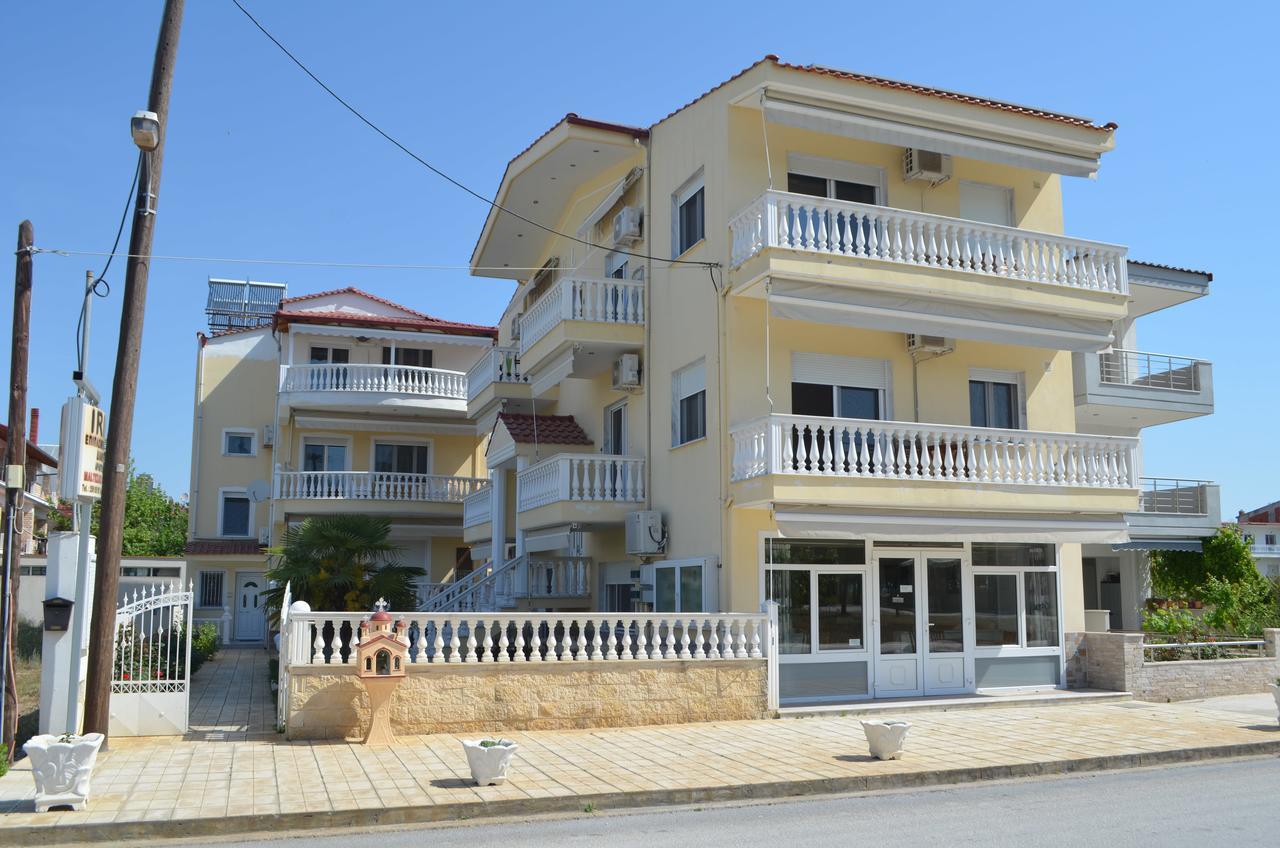 Irini Apartments Keramotí Exterior foto