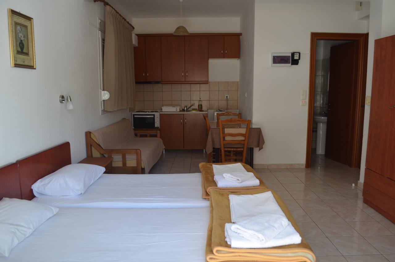 Irini Apartments Keramotí Exterior foto